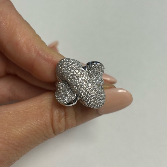 Suzy Levian Sterling Silver White CZ Crossover Ring NWT - Picture 5 of 6